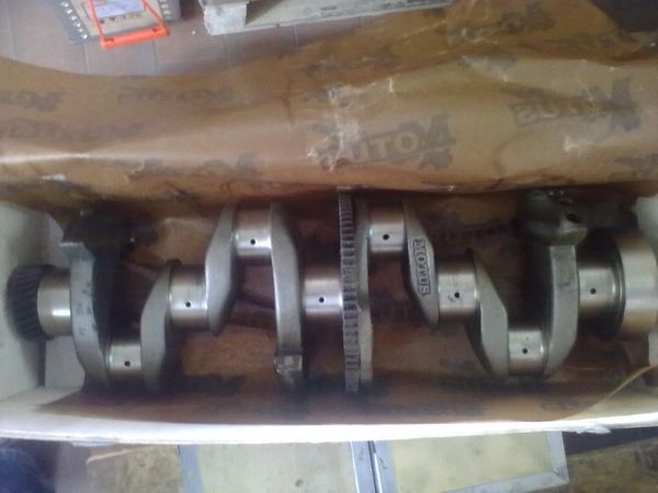 D3503 колінвал DEUTZ/KHD F4L912 D/W 04152903;02138819;02929340 с зубчат. Колесом